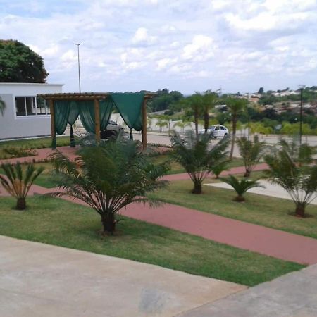 Ferienwohnung Ap Rose 2 Qt Gc -Goiania Unip Fasan Bc De Olhos Br 153 Exterior foto